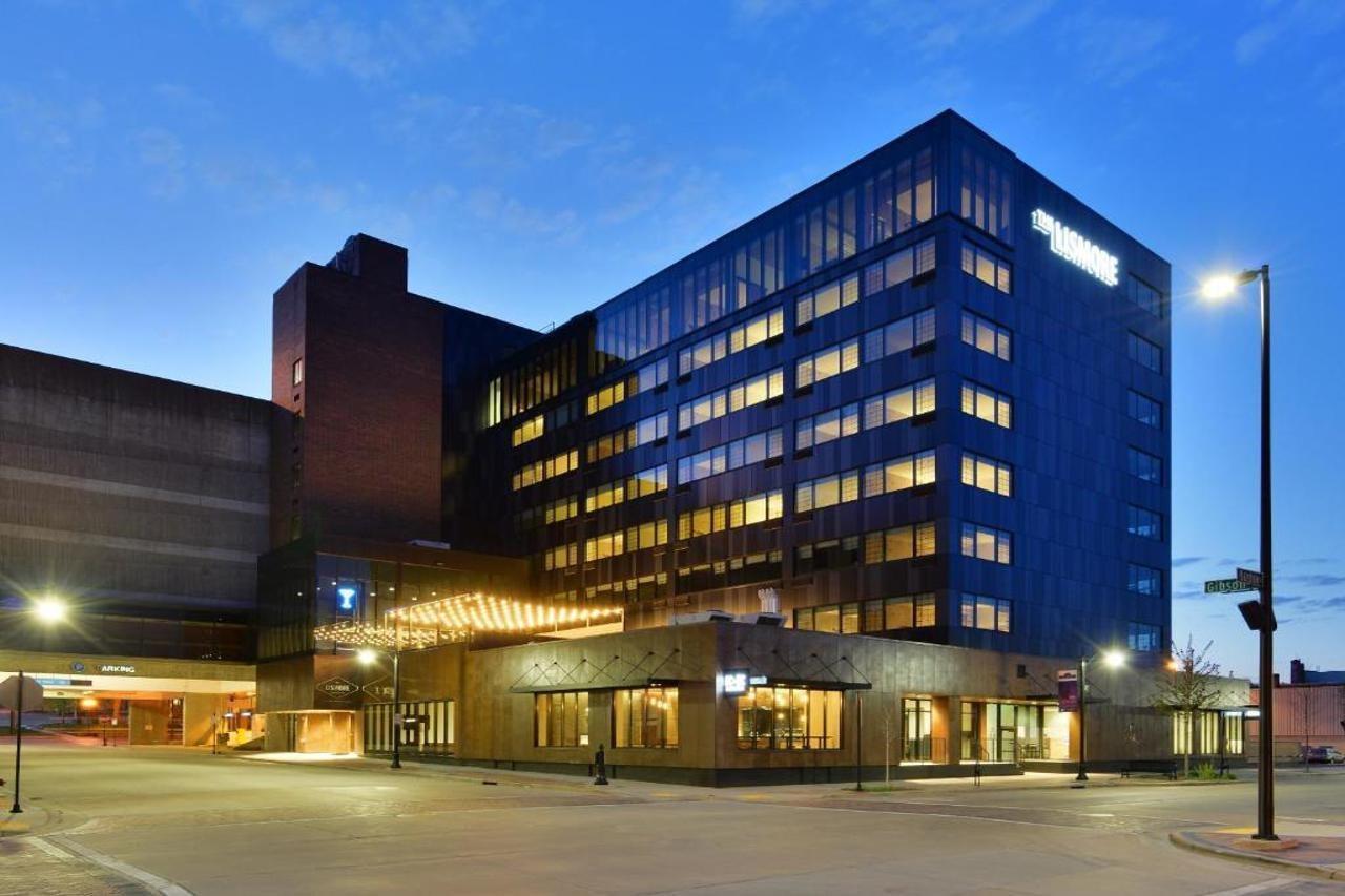 The Lismore Hotel Eau Claire - A Doubletree By Hilton Exterior photo