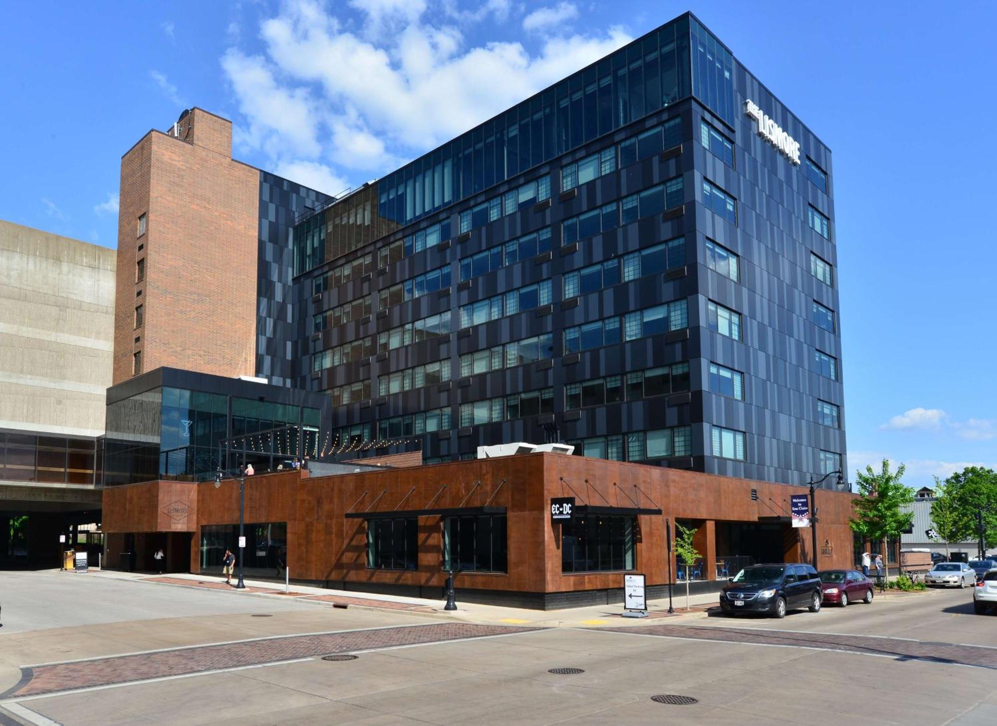 The Lismore Hotel Eau Claire - A Doubletree By Hilton Exterior photo
